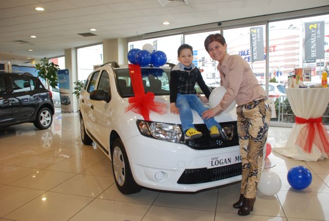 Dacia Logan Zenginli Otomotivde Görücüye çıktı