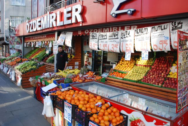 özdemirler Market İndirim Kampanyasına Doymuyor