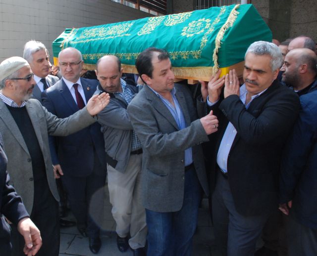 Ahmet Albayrak Dualarla Son Yolculuğuna Uğurlandı