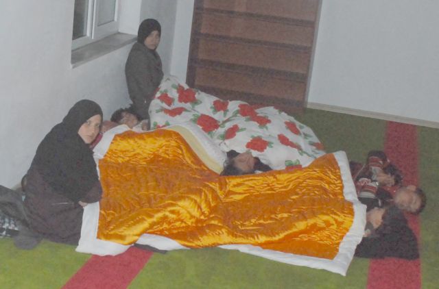 Suriyeli Aileyi Donmaktan Son Anda İmam Kurtardı