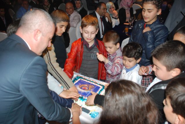 Güngören Emniyeti Aileleriyle Bir Sofrada Buluştu