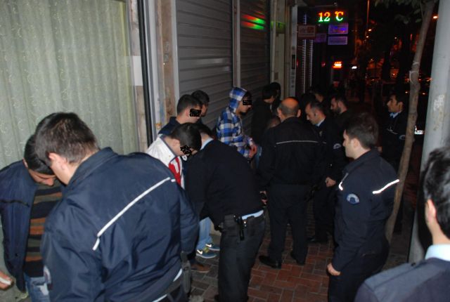 Huzur Bozanlara Polisten Tokat Gibi Operasyon