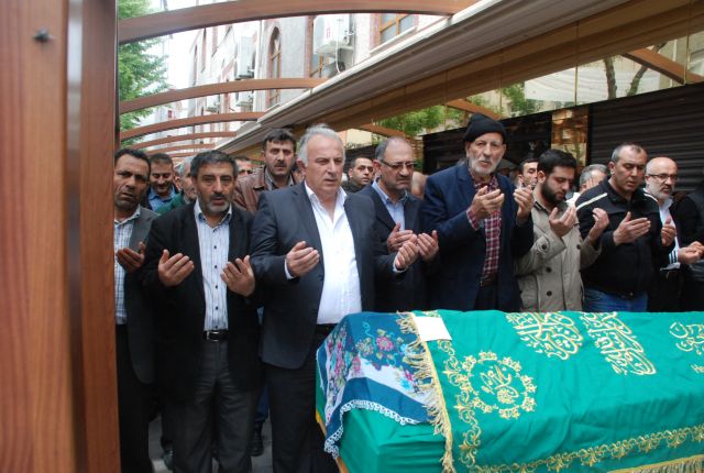 Muazzez Dinçer Son Yolculuğuna Dualarla Uğurlandı