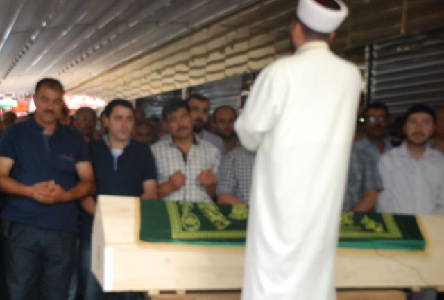 Ziya Karakaş Son Yolculuğuna Dualarla Uğurlandı