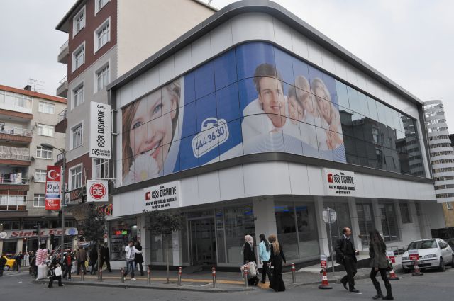 Dişhaneden Güngören Emniyet Müdürlüğü Personeline özel Jest