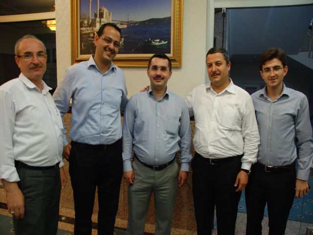 Güven Yüksek öğrenim Yurdu Ahmet Turan Akkaya Başkanlığında İlk İftar Yemeğini Verdi