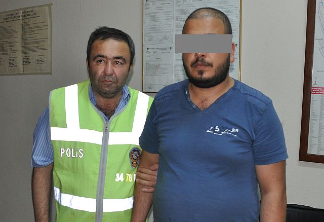 Polise Bonzai Sattı, Soluğu Cezaevinde Aldı