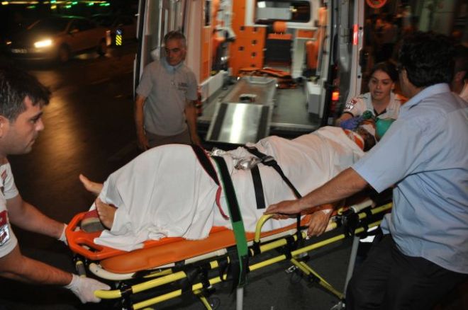 Güngören'de Yolcu Minibüsü Anne Oğulu Ezdi Geçti