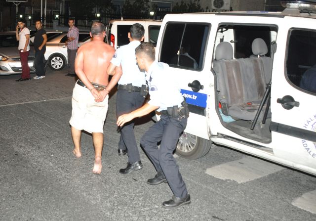 Polisin Kavgaya Müdahalesi Mahalle Sakinleri Alkışla Karşıladı