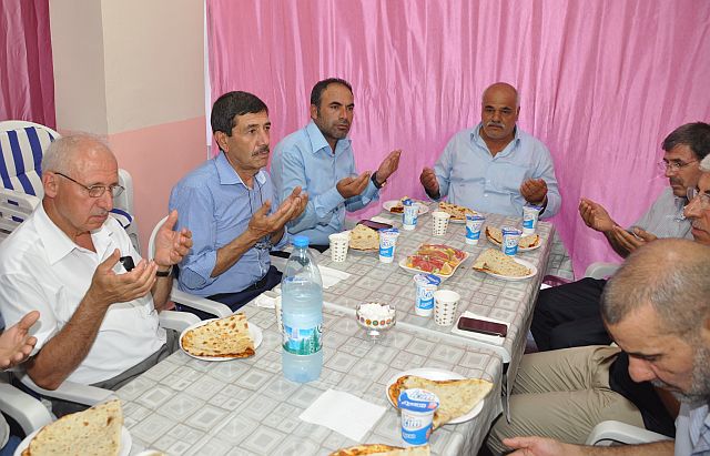 Yenidamlar Derneği Ahmet Erdoğan'ın Vefatı İle Bir Acı Daha Yaşadı