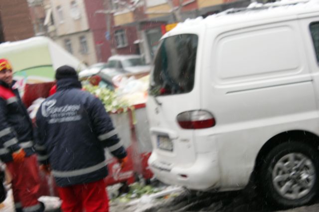 Temizlik İşçileri İsyan Etti