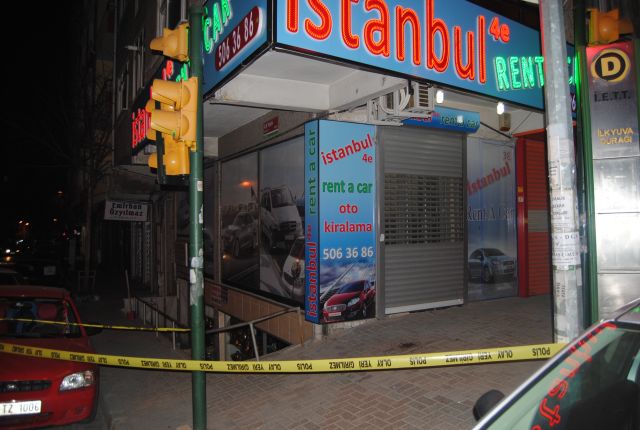 Kapısının önünde Vuruldular