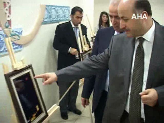 Tuncay Azaphan Lisesinden'den Akb 2010'a Resim Sergisi