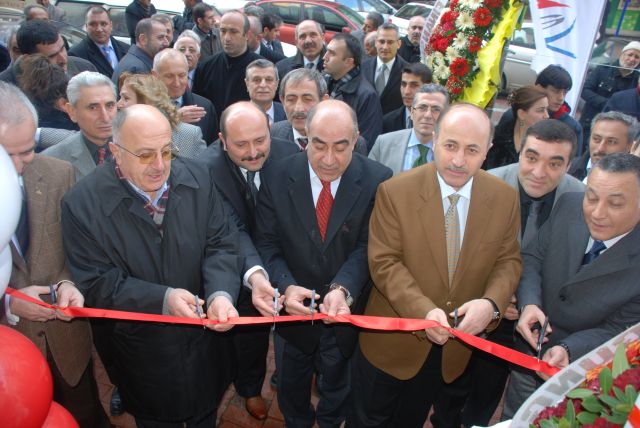 Birebir Görkemli Açılış Yaptı