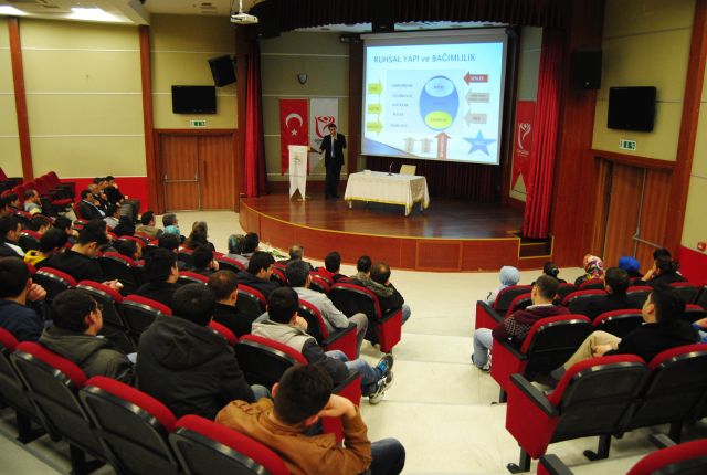 Belediye Gençlik Meclisi Sigaraya Dur Semineri Düzenledi