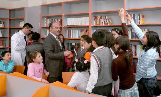 Güngörenli çocuklar 49 Milyon Sayfa Kitapla Rekor Kırdı