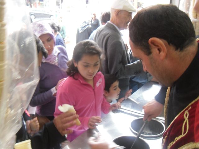 Kahramanmaraş Yado Bedava Dondurma Dağıttı