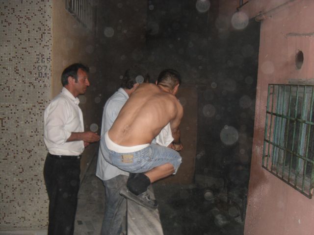 Bekar Evi Yandı, Mahalle Ayağa Kalktı