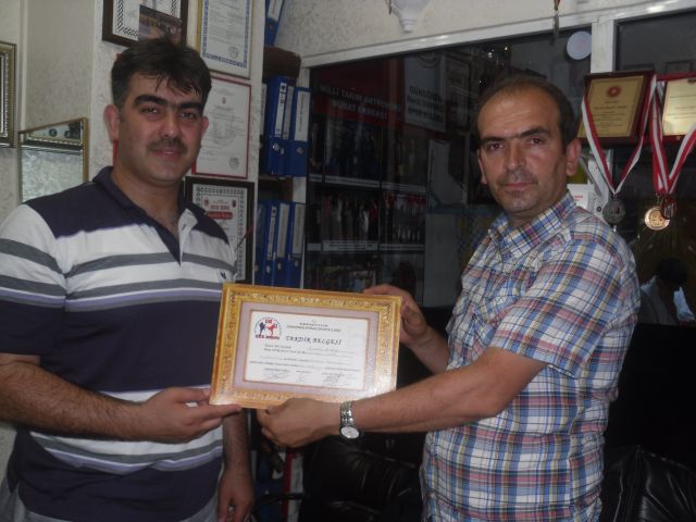 Murat Ekmekçi'den Gazetemize Büyük Onur