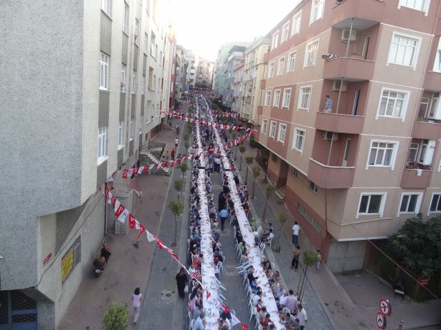 En Büyük Sokak İftarı
