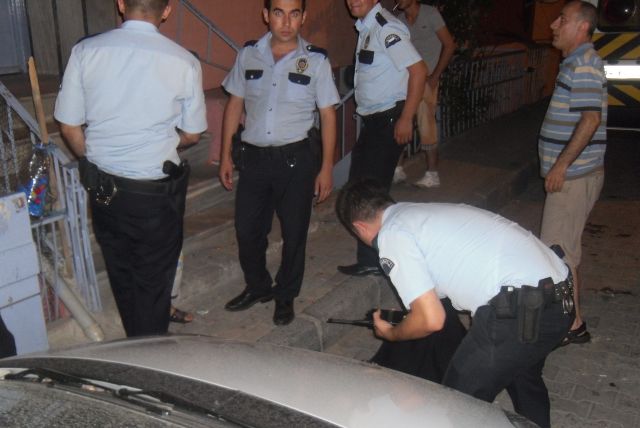 Kızı İntihar Ettiğini Duyunca Bayıldı