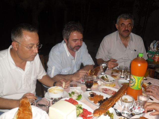 Dostluk İftarı En Tatlı İftardır