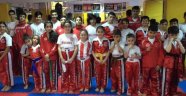 Minik Kickbokscular Büyüklerine Taş Çıkartıyor